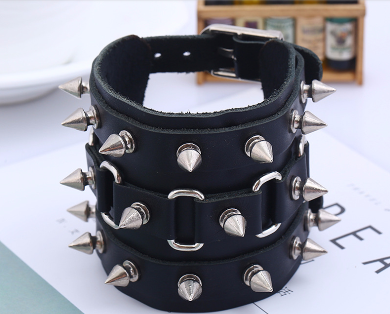 Bracelet en cuir véritable punk non-conventionnel et exagéré