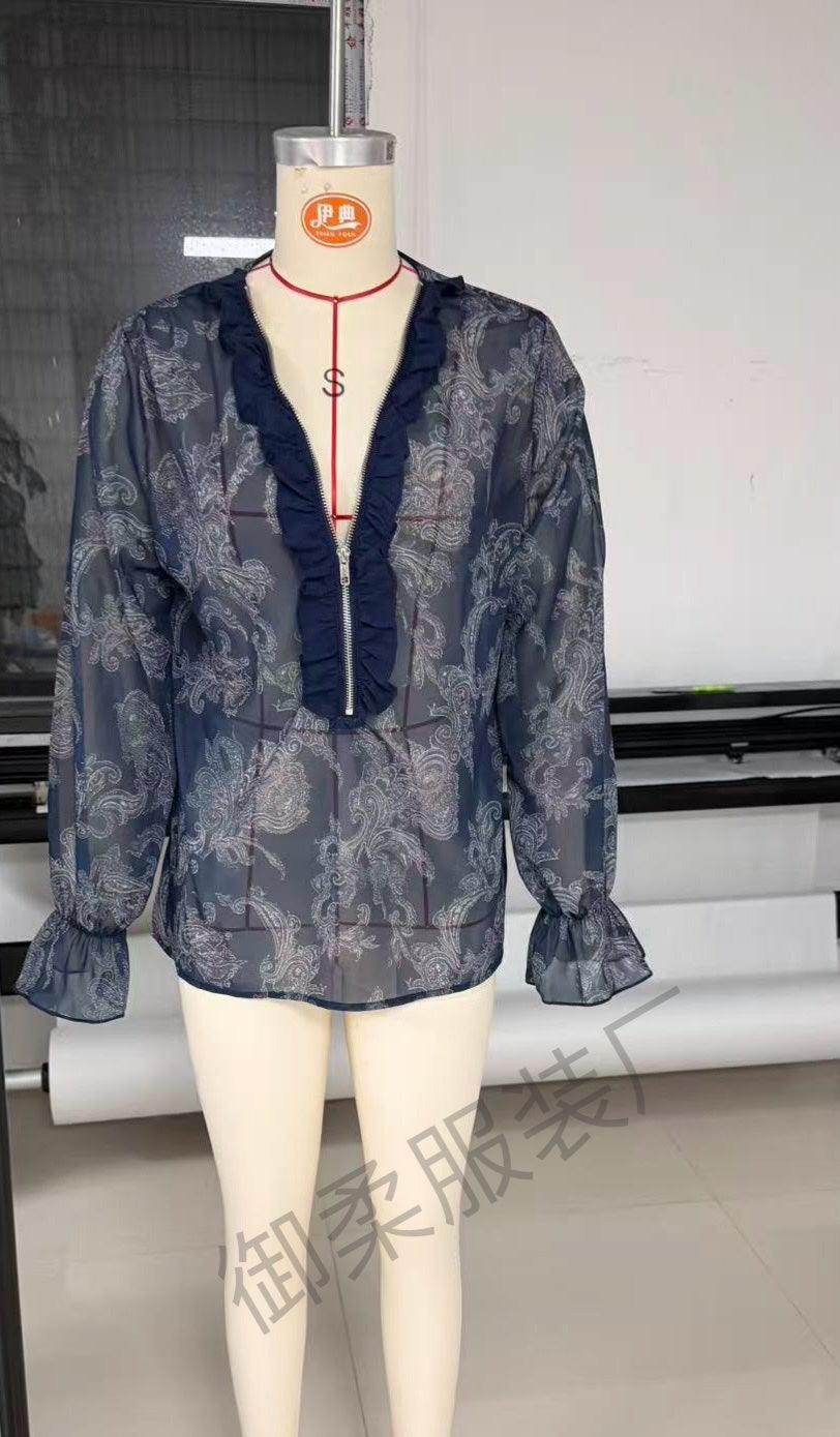 Chemisier romantique en mousseline à volants, col en V profond, motif cachemire, style bohème