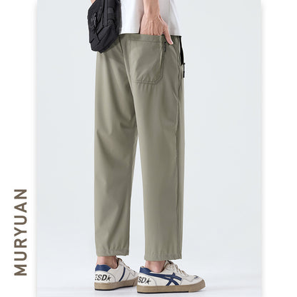 Pantalon homme léger à neuf empiècements et extensibilité quadridirectionnelle